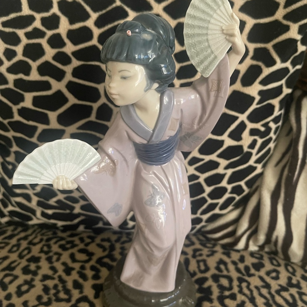 Lladro Porcelain Base with Blue Stamp